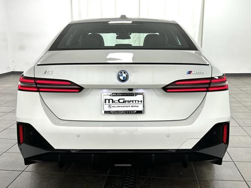 2025 BMW i5 M60
