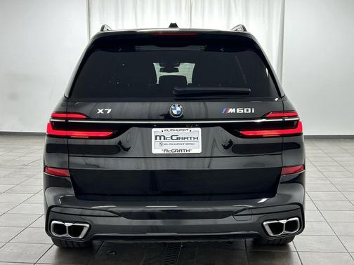2025 BMW X7 M60i
