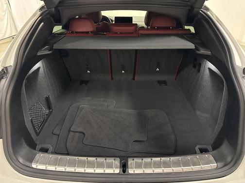 2024 BMW X4 xDrive30i