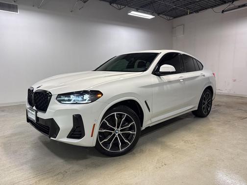2024 BMW X4 xDrive30i
