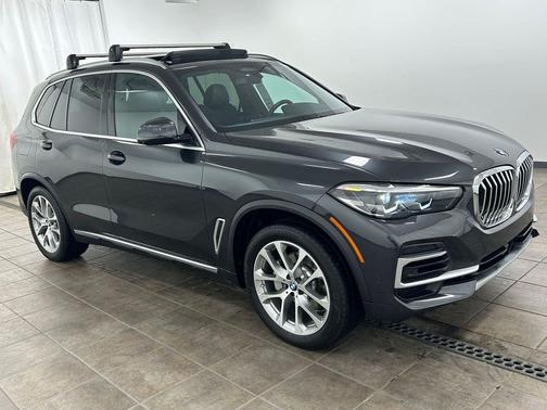 Dark Graphite Metallic 2023 BMW X5 xDrive40i