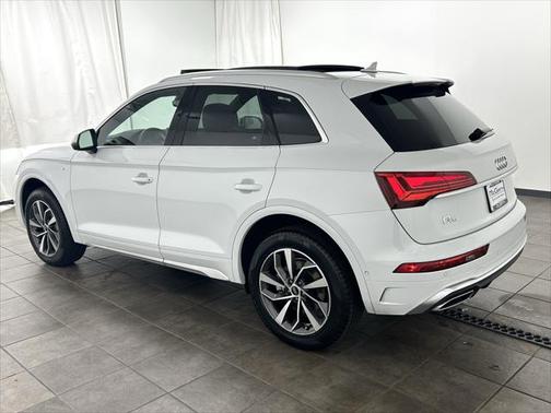 2023 Audi Q5 45 S line Prestige