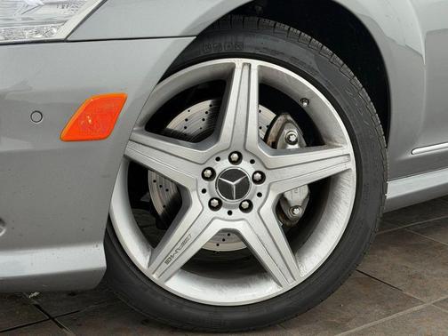 Palladium Silver Metallic 2011 Mercedes-Benz S-Class 4MATIC