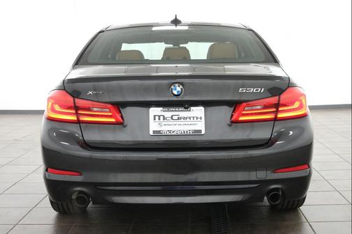 Dark Graphite Metallic 2019 BMW 530 i xDrive