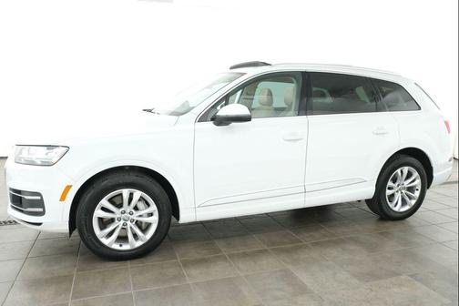 Glacier White Metallic 2019 Audi Q7 55 Premium Plus