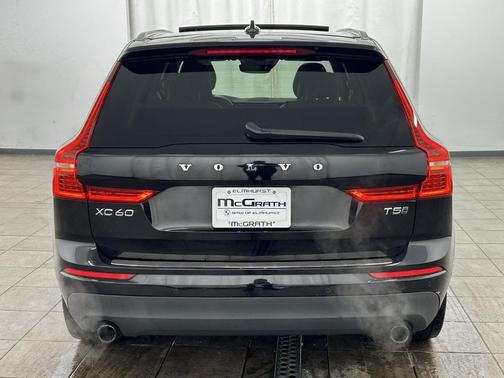 2018 Volvo XC60 T5 Momentum