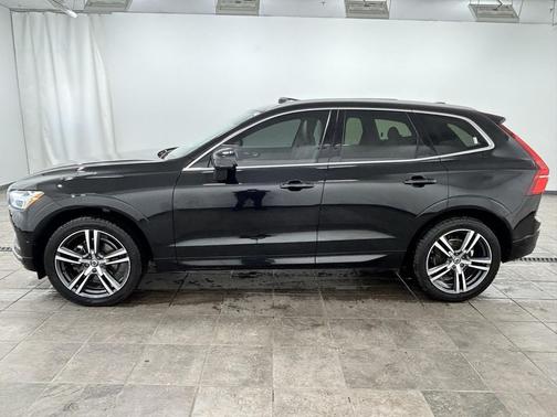 2018 Volvo XC60 T5 Momentum