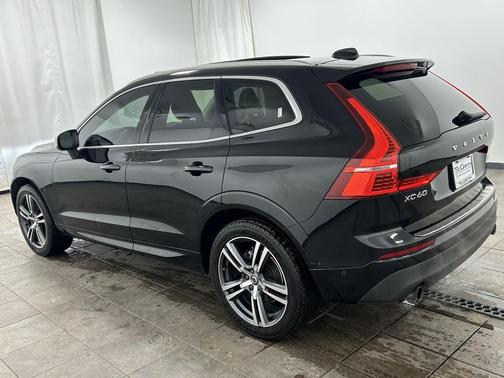 2018 Volvo XC60 T5 Momentum