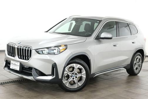 Space Silver Metallic 2025 BMW X1 xDrive28i
