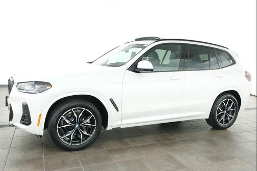 Mineral White Metallic 2024 BMW X3 xDrive30i