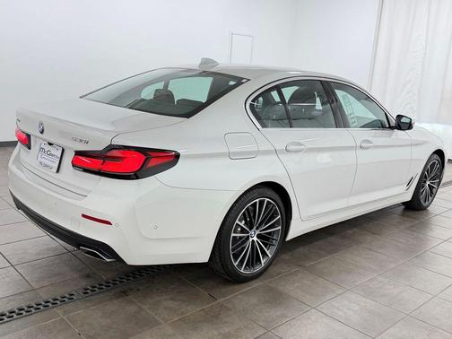 Mineral White Metallic 2023 BMW 530 i xDrive