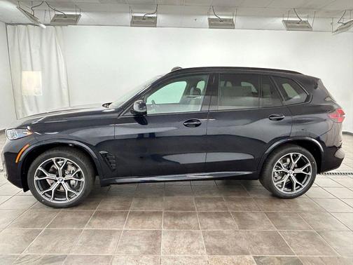 Carbon Black Metallic 2026 BMW X5 xDrive40i