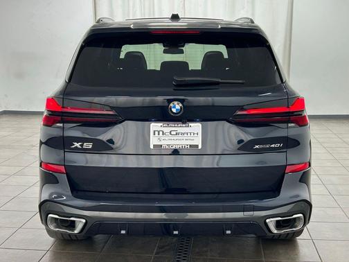 Carbon Black Metallic 2026 BMW X5 xDrive40i