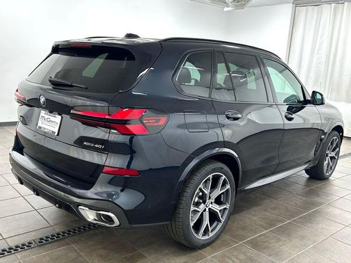 Carbon Black Metallic 2026 BMW X5 xDrive40i