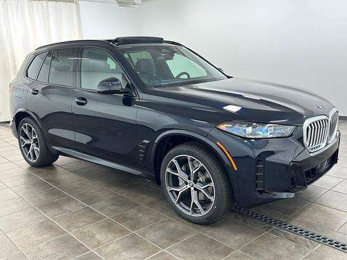 Carbon Black Metallic 2026 BMW X5 xDrive40i