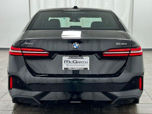 Black Sapphire Metallic 2026 BMW 530 xDrive