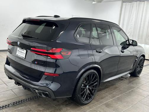 2025 BMW X5 M60i