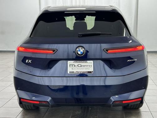 2026 BMW iX xDrive45