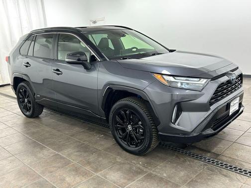 2022 Toyota RAV4 Hybrid SE