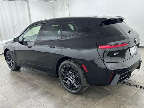 2026 BMW iX xDrive45