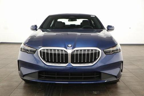 2025 BMW 530 i xDrive