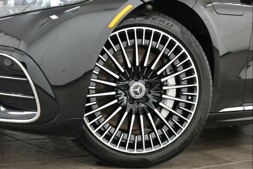 Black 2023 Mercedes-Benz EQS 580 4MATIC