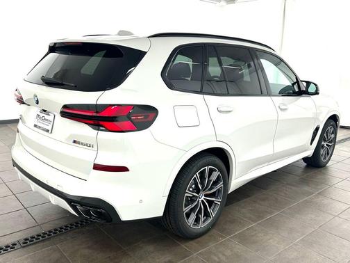 Alpine White 2026 BMW X5 M60i