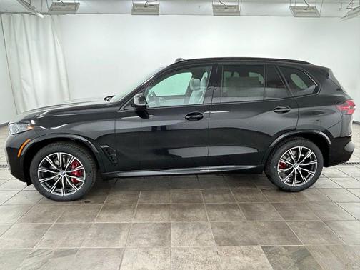 Black Sapphire Metallic 2026 BMW X5 xDrive40i