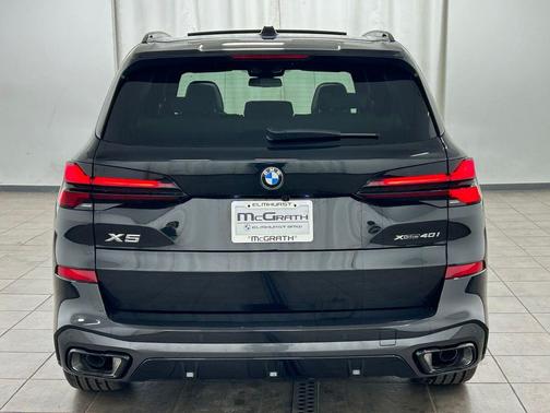 Black Sapphire Metallic 2026 BMW X5 xDrive40i
