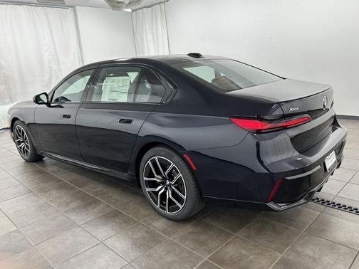 2026 BMW 740 i xDrive