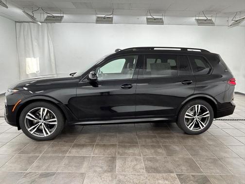 2026 BMW X7 M60i