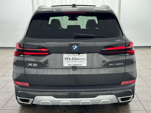 Dravit Grey Metallic 2026 BMW X5 PHEV xDrive50e