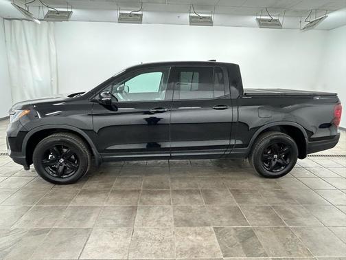 2022 Honda Ridgeline Black