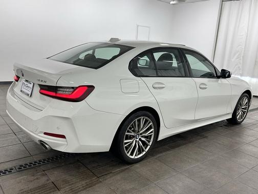 2023 BMW 330 xDrive