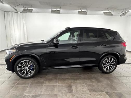2020 BMW X5 M50i