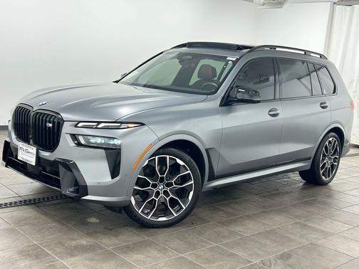 Frozen Pure Grey Metallic 2025 BMW X7 M60i
