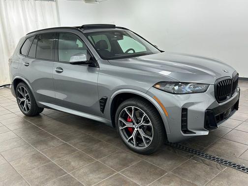Skyscraper Grey Metallic 2026 BMW X5 xDrive40i