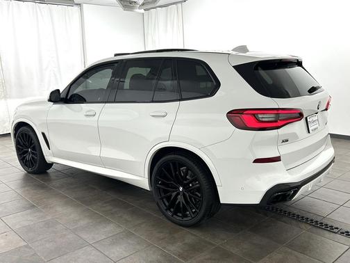 2020 BMW X5 M50i