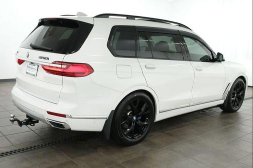 Alpine White 2022 BMW X7 xDrive40i