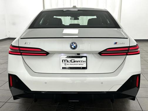 2024 BMW i5 M60