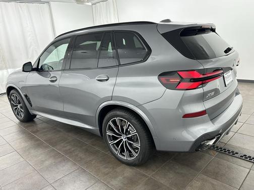 2026 BMW X5 PHEV xDrive50e