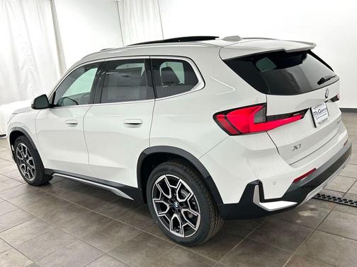 Alpine White 2026 BMW X1 xDrive28i