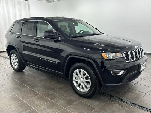 2022 Jeep Grand Cherokee Laredo