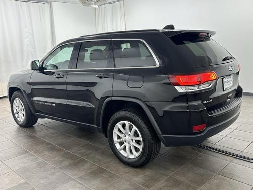 2022 Jeep Grand Cherokee Laredo