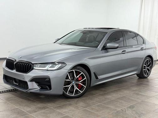 Skyscraper Gray Metallic 2023 BMW 540 i xDrive