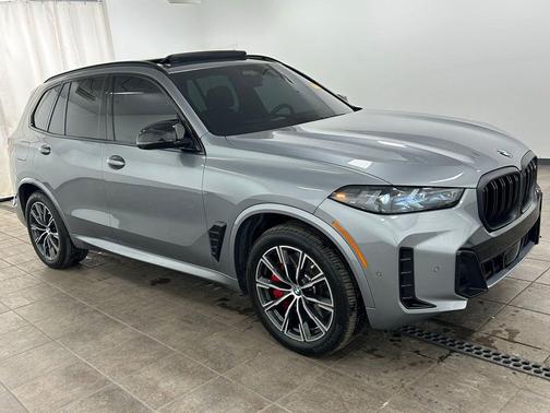 2025 BMW X5 M60i