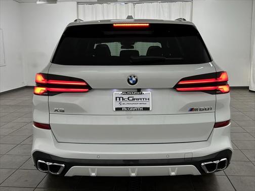 2026 BMW X5 M60i