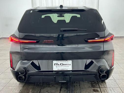 Black Sapphire Metallic 2026 BMW XM Label