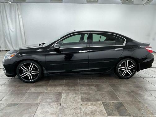 Crystal Black Pearl 2017 Honda Accord Touring V6