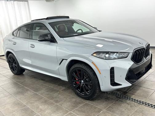 2025 BMW X6 M60i
